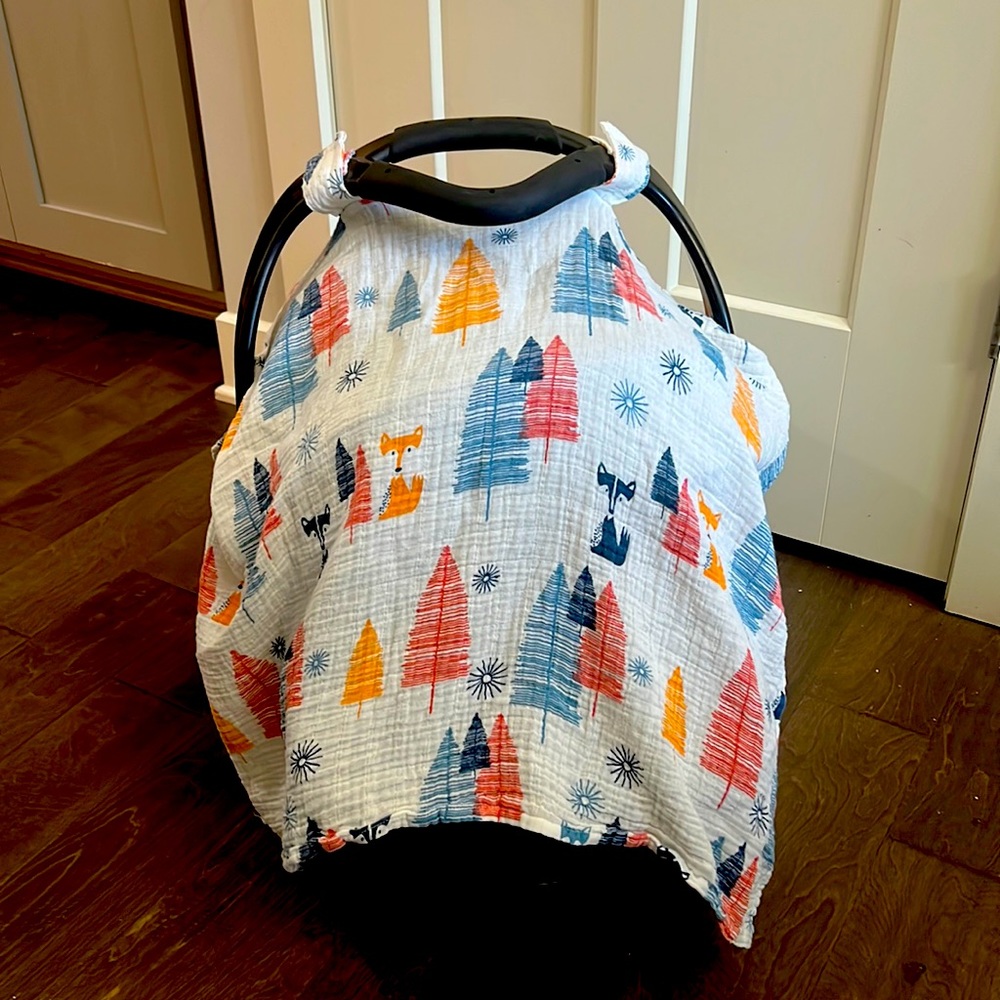 Woodland Woodsy Muslin Car Seat Cover